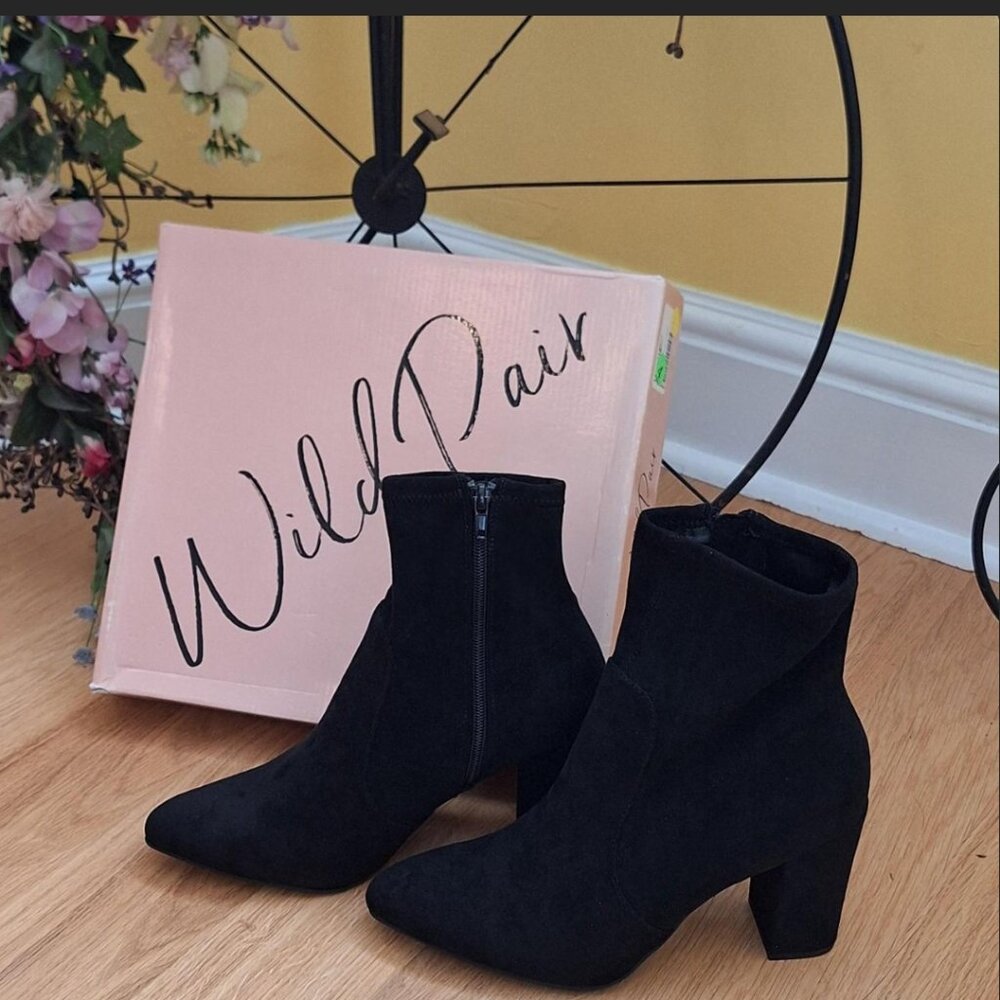 Women's size 10 black suede ankle boots by Wild Pair. New in the box.